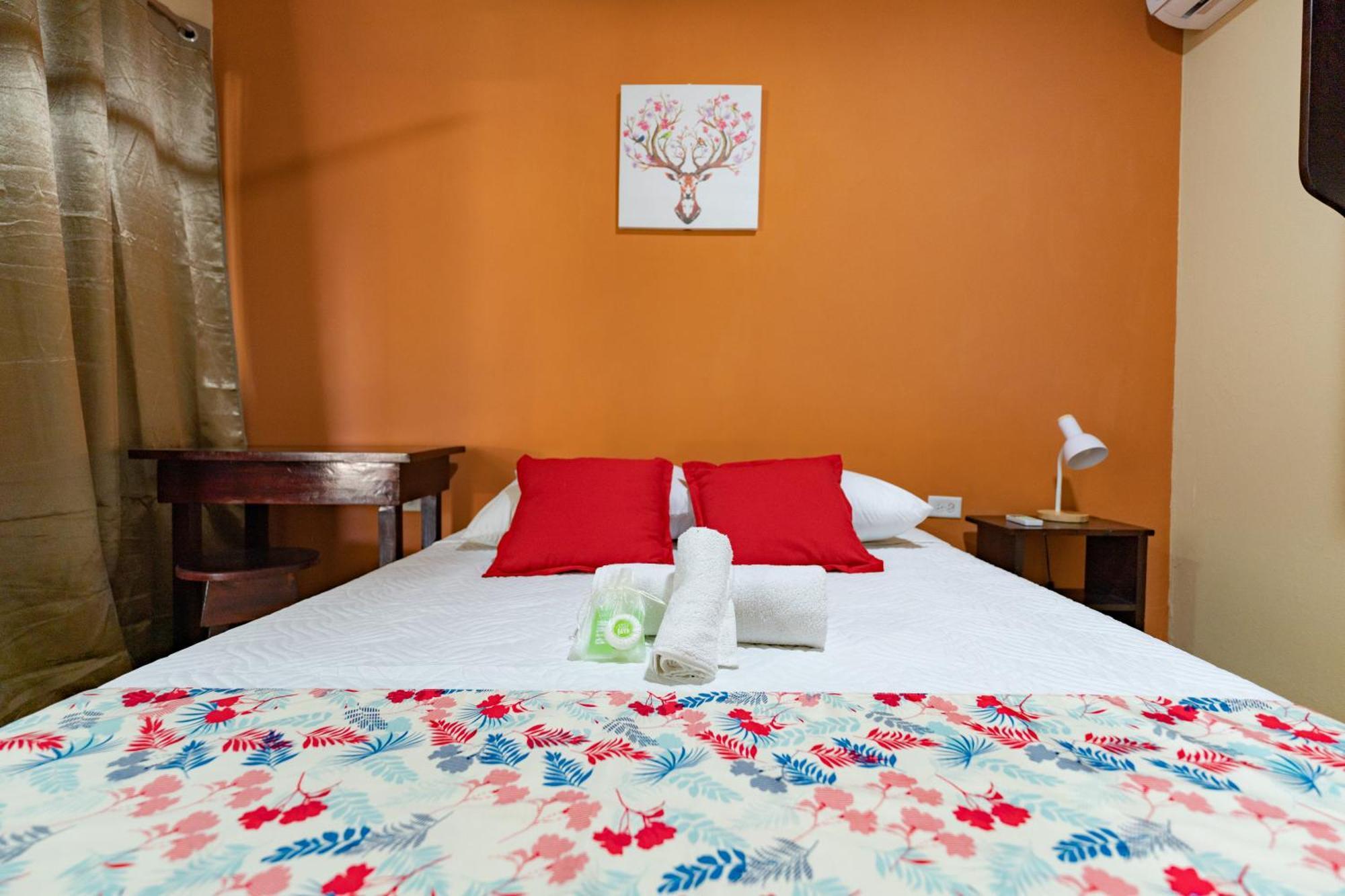 El Cocobolo Food&Rest Room 4 Bed And Breakfast Wifi Ac Pkg Gratis Liberia Exterior photo