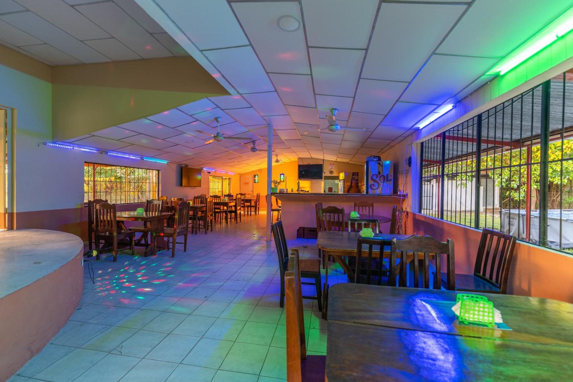 El Cocobolo Food&Rest Room 4 Bed And Breakfast Wifi Ac Pkg Gratis Liberia Exterior photo